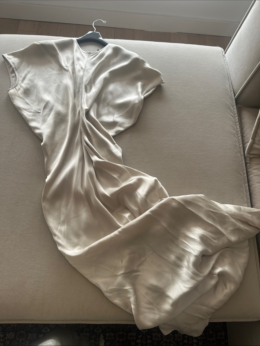 NWT Toteme Slouch Maxi Dress in Pearl - Picture 10 of 10